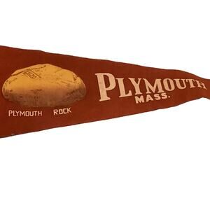 Vintage Red Felt Pennant PLYMOUTH ROCK/Plymouth Mass Souvenir Memorabilia